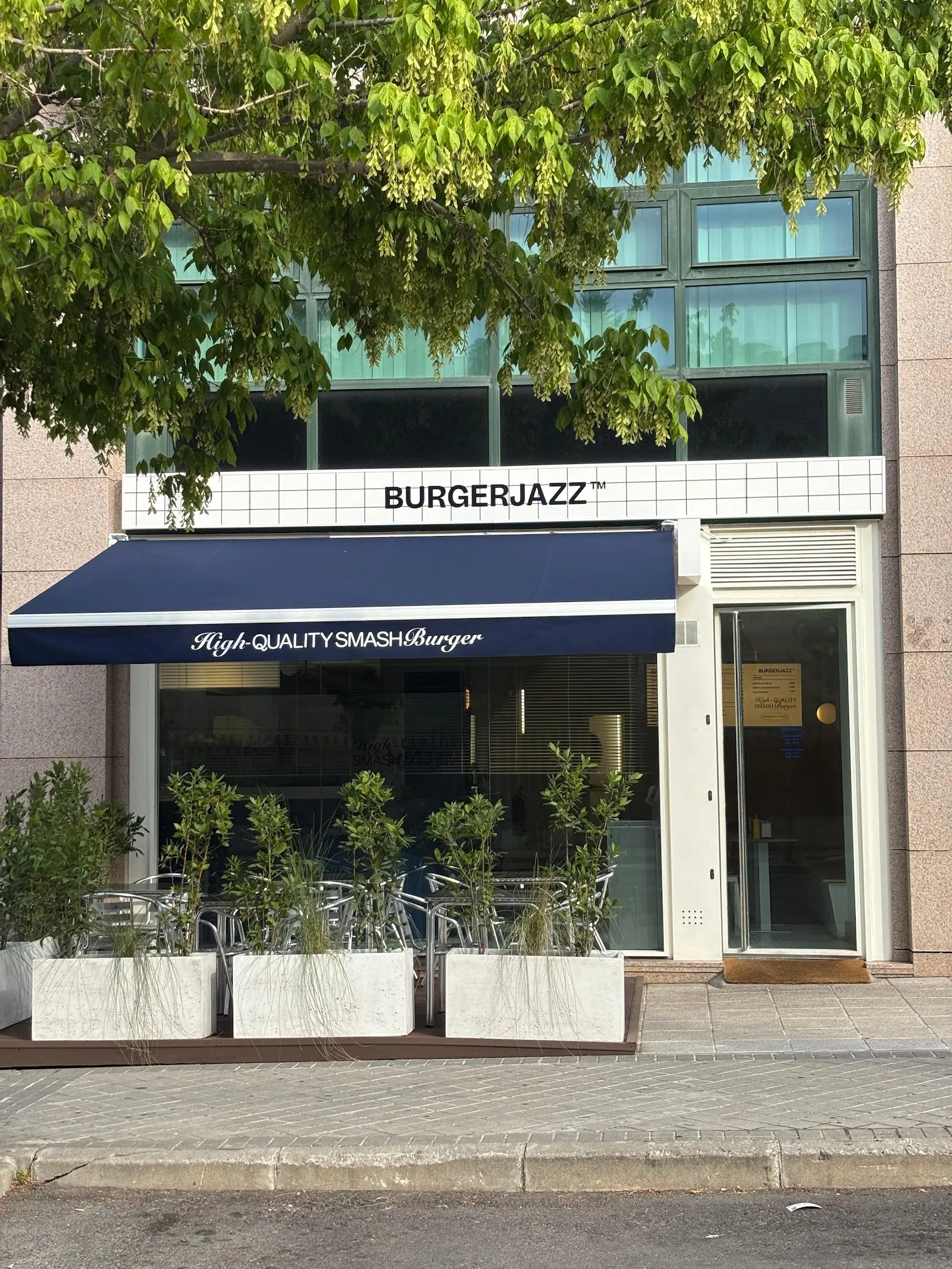 BURGERJAZZ™ — cocina hamburguesería — menú del día