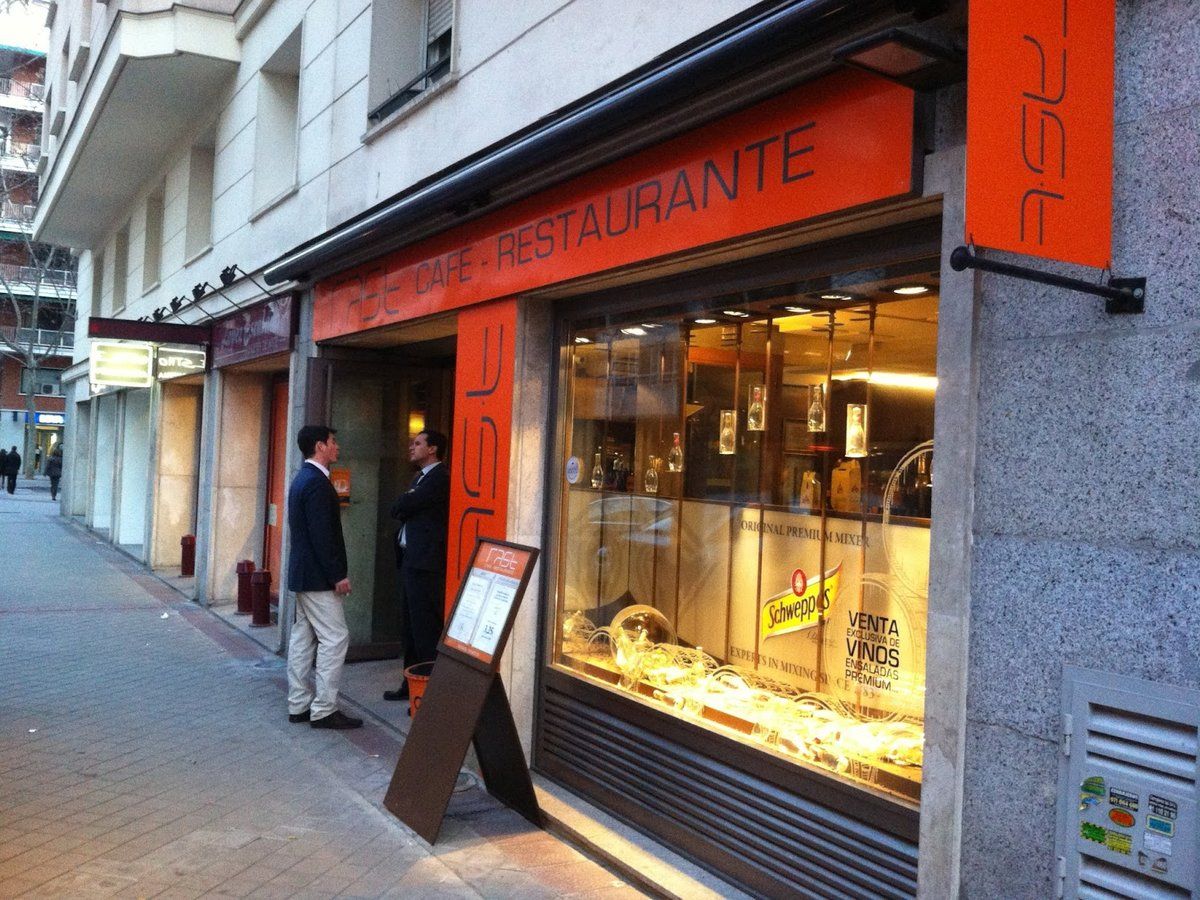 Rast Café — cocina mediterránea — menú del día en Madrid