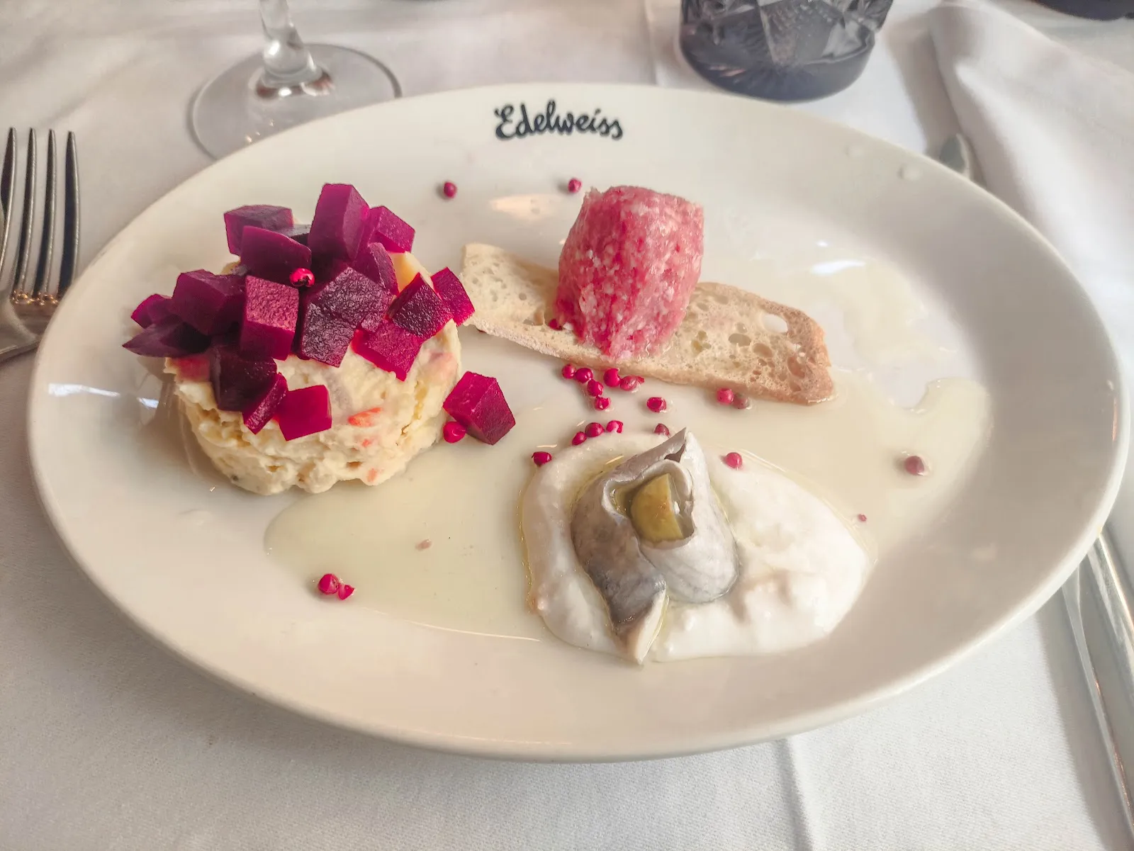 Edelweiss Restaurant — foto 4