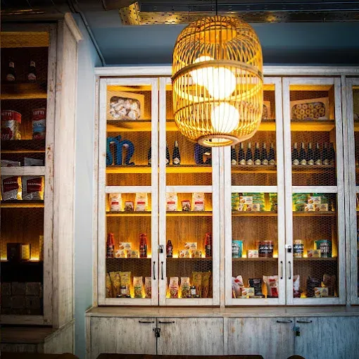 Taberna Ultramarín | Restaurante Matadero Madrid — cocina mediterránea — menú del día