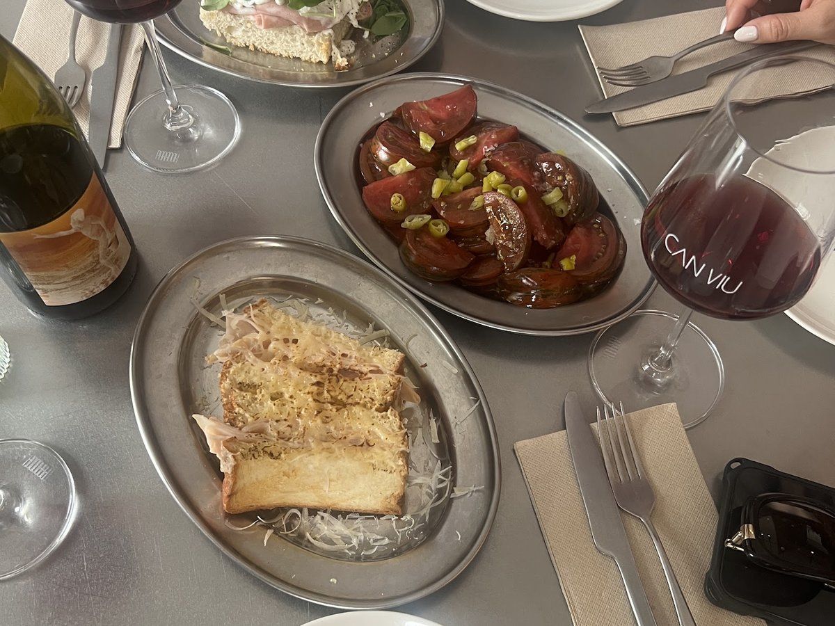 CAN VIU ~ Specialty Coffee & Wine Bar — foto 3