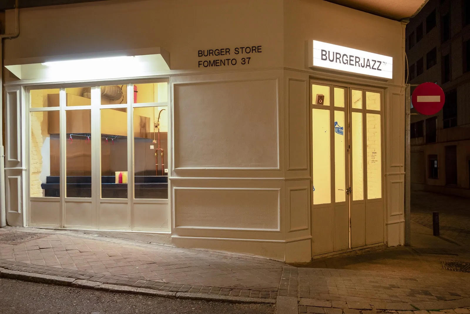 BURGERJAZZ™ — cocina hamburguesería — menú del día