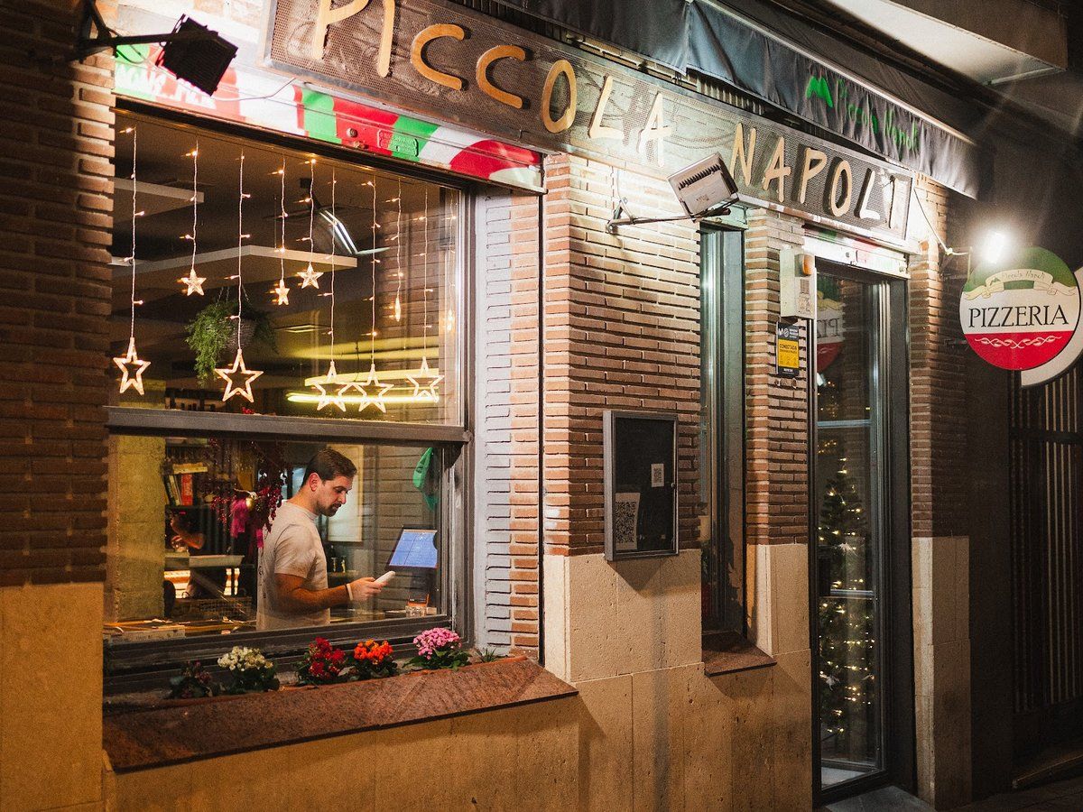 Pizzería Piccola Napoli | Cuatro Caminos — cocina italiana — menú del día en Madrid